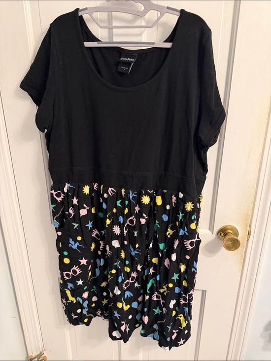 Hot Topic Dresses & Skirts - Hot topic Black Casual Dress with Luna Lovegood Harry Potter print